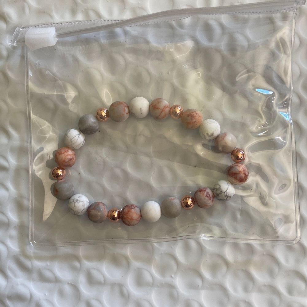 Beaded Bracelet Multi color marbled beads Copper Beads 7” NEW - Picture 2 of 3